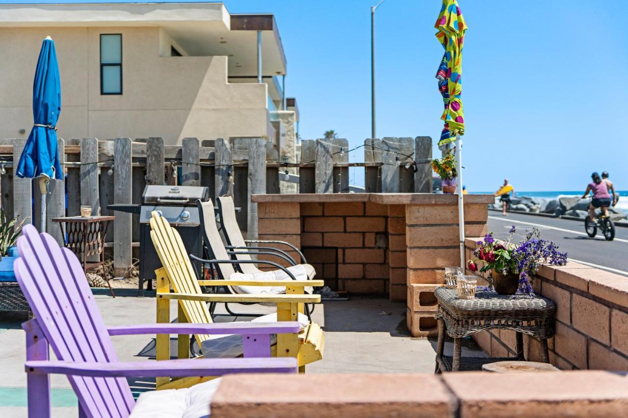 Beachfront Cottage Upper Unit Oceanside Exterior foto